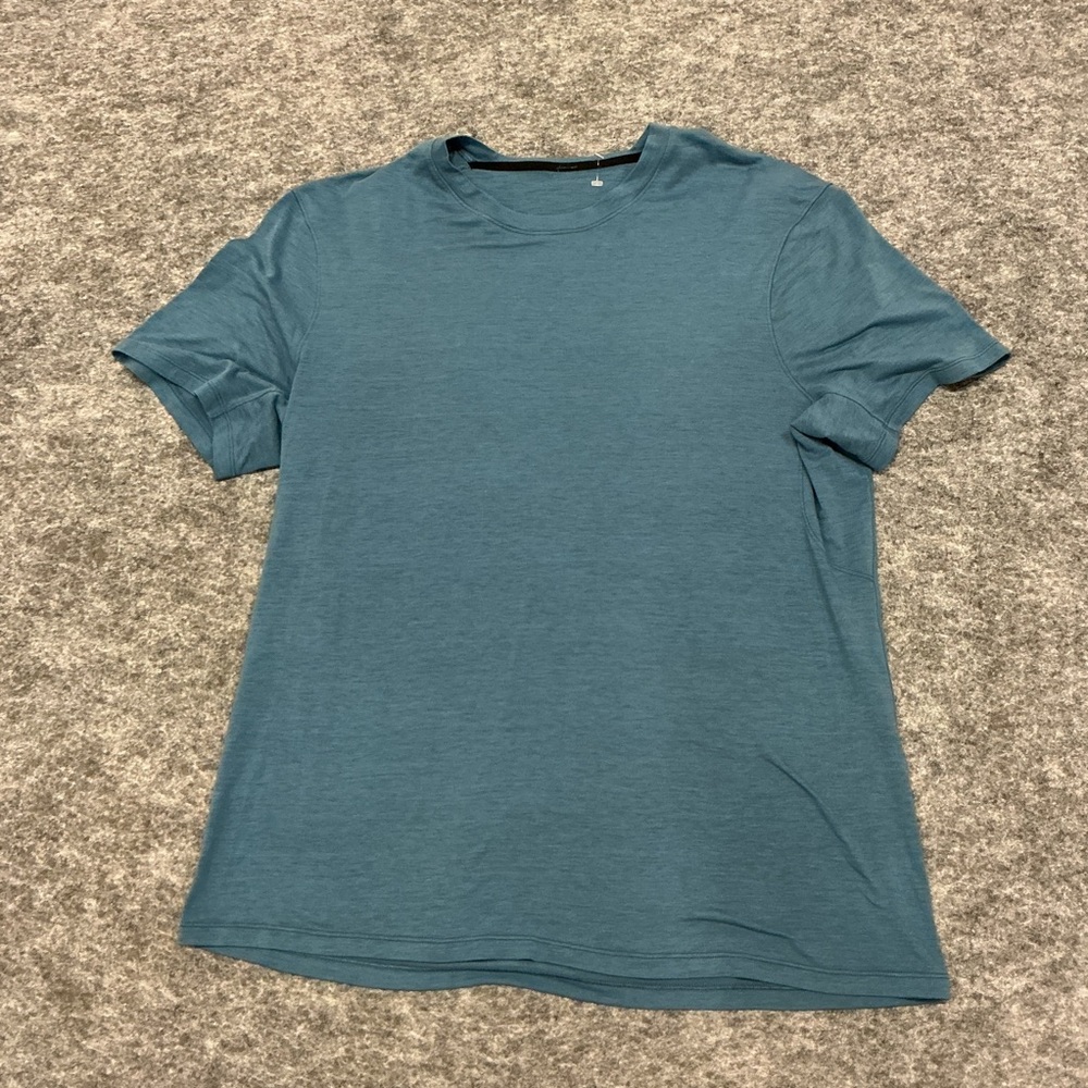 Men’s LULULEMON Casual Athletic Workout Teal Short Sleeve T-Shirt